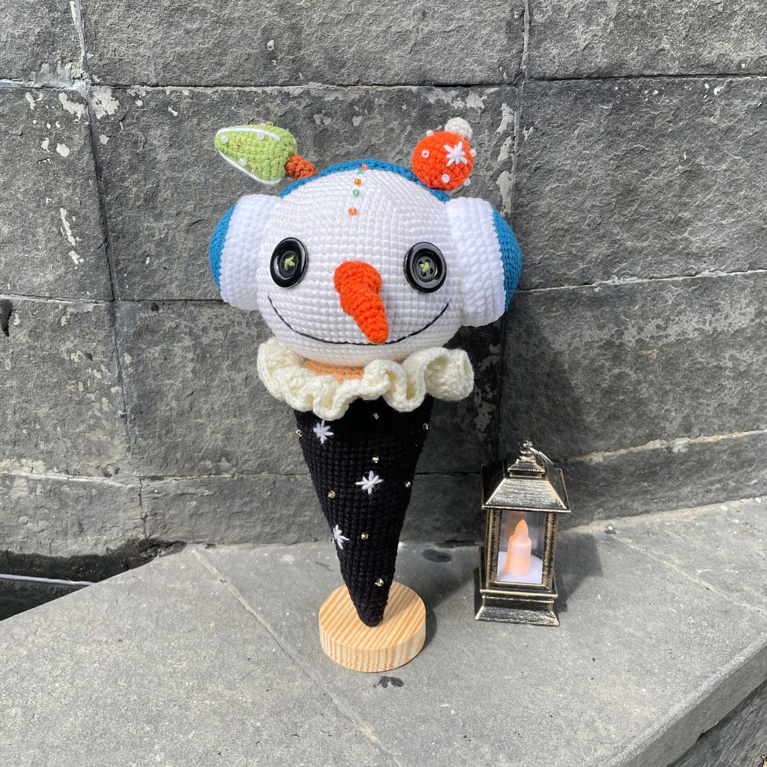 Creepy Crochet Clown Plush – Handmade Halloween Amigurumi Doll, Cute Scary Plush, Unique Spooky Collectible Gift for Fans, Decoration