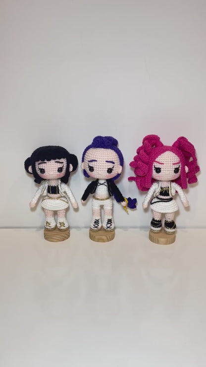 Handmade Crochet Huntrix Doll, KPop Demon Hunters (Small doll version)
