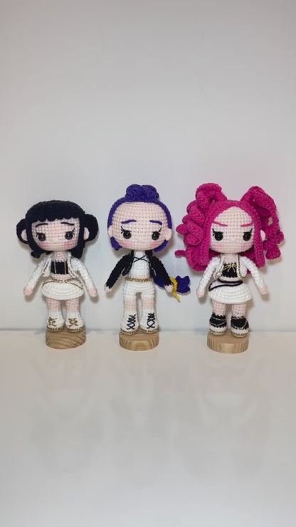 Handmade Crochet Huntrix Doll, KPop Demon Hunters (Small doll version)
