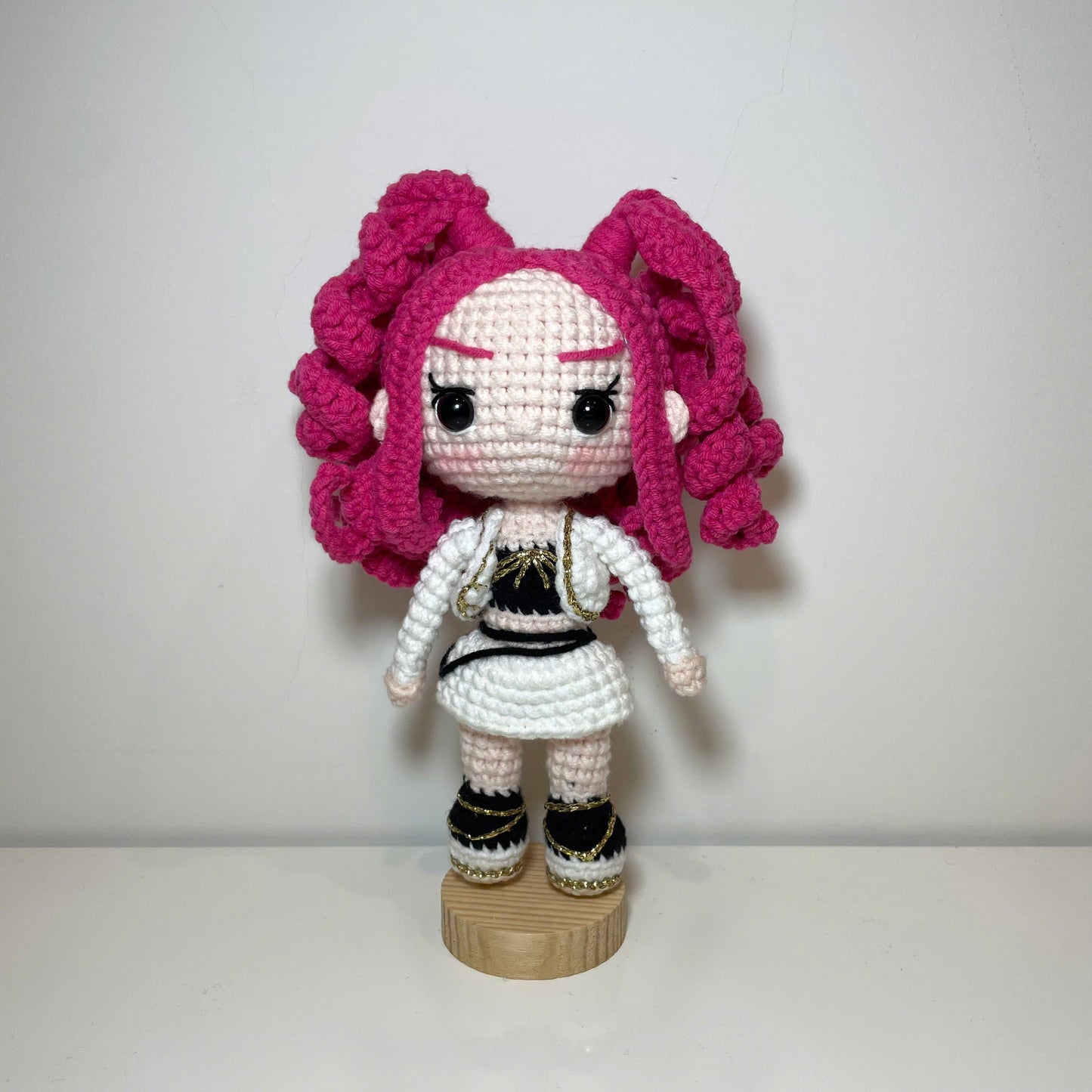 Handmade Crochet Huntrix Doll, KPop Demon Hunters (Small doll version)